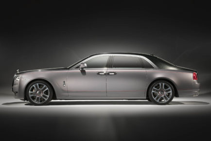 P90250378_highRes_rolls-royce-ghost-ex