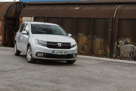 Dacia_Sandero_09_TCe90_Easy-R_001