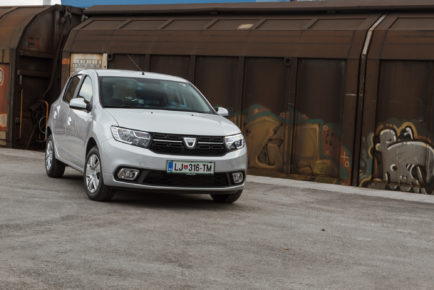 Dacia_Sandero_09_TCe90_Easy-R_001