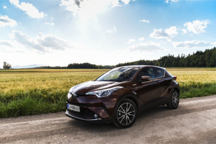 Toyota C-HR Hybrid_1