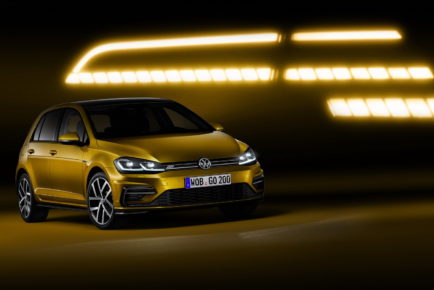 2017-VW-Golf-1