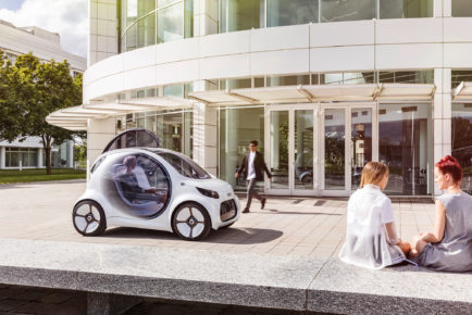 Smart-Vision-EQ-Fortwo-Autonomous-Concept-Car-front-three-quarter-02