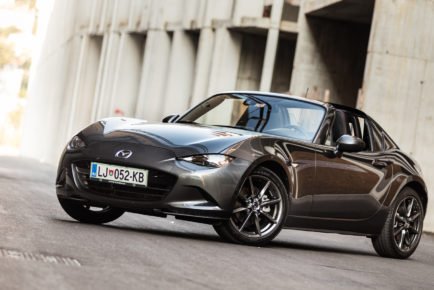 Mazda_MX-5_RF_20_Revolutuion_001