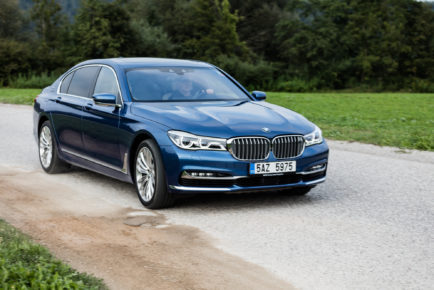 BMW_M760Li_xDrive_001