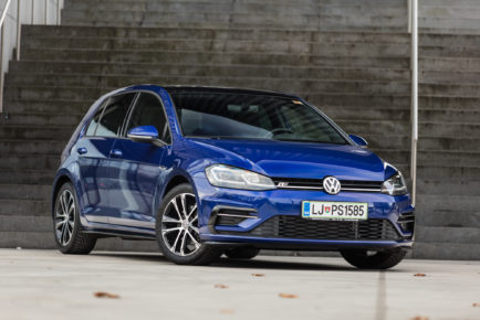 Volkswagen_Golf_15TSI_110kW_001
