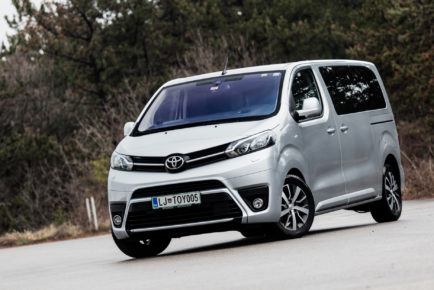 Toyota_Proace_Verso_20_D4D_16