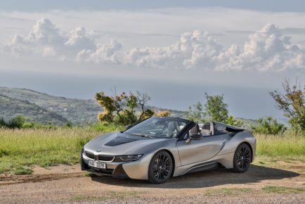 BMW i8 Roadster in M5 (21)