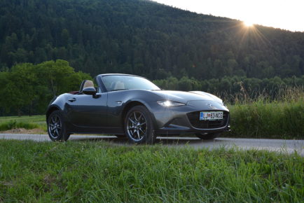 MAZDA MX-5 01