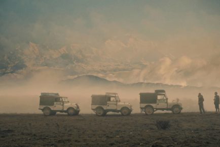 land-rover-trek-runs-deep-into-the-himalayas