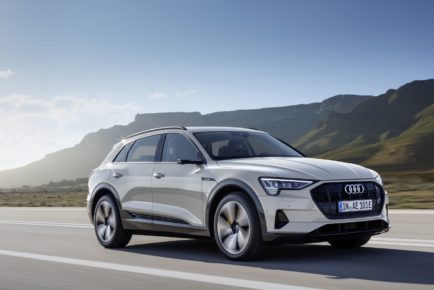 b4a2975c-audi-e-tron-suv-27