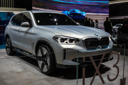 BMW IX3 (1)