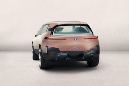 ddd7b736-bmw-inext-3