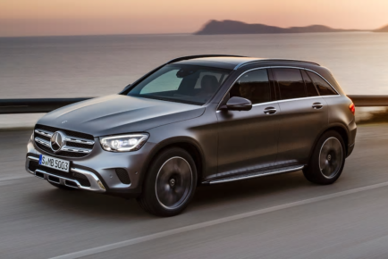 2020-Mercedes-Benz-GLC-300-26