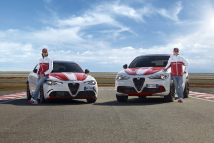 Alfa-Romeo_Tributo-Piloti_HP