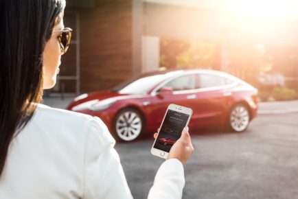 Tesla-Model 3 - My Tesla Phone App as Key