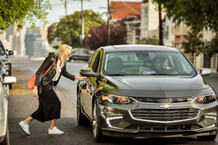 Lyft_003_01_Pick-up_Standard_Day