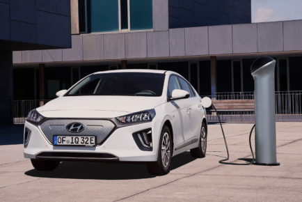 Hyundai_Ioniq_4