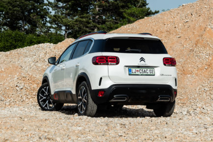 Citroen_C5_Aircross_16PureTech_001