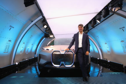 BMW Vision iNEXT  World Flight