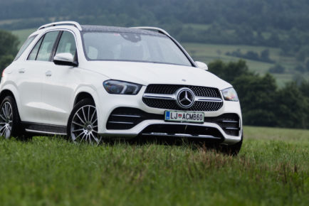 Mercedes-Benz_GLE_300d_4Matic_001