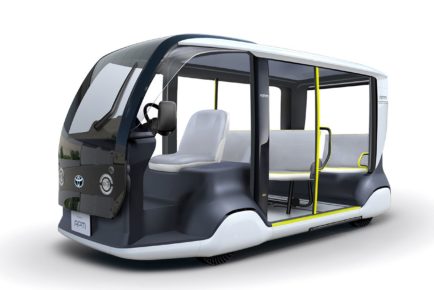 toyota-accessible-people-mover-apm-3