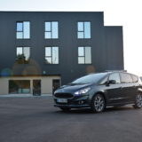 FORD S-MAX 01