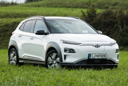 Hyundai_Kona_Electric_64kW_Impression_001