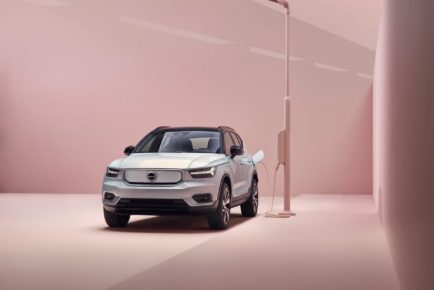 volvo-xc40-ev-recharge-20