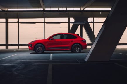 2020-Porsche-Macan-GTS-2