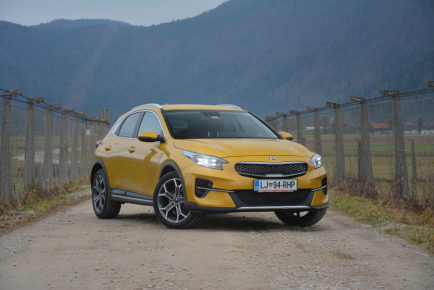 KIA XCEED STREAM 01