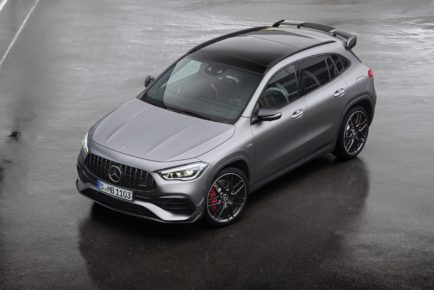 Der neue Mercedes-AMG GLA 45 4MATIC+: Kompaktes Performance-SUV für alle LebenslagenThe new Mercedes-AMG GLA 45 4MATIC+: A compact performance SUV to suit any lifestyle