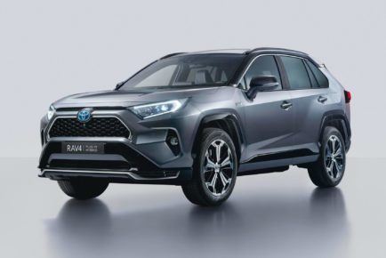 2020-Toyota-RAV4-Plug-In-Hybrid-Euro-spec-4