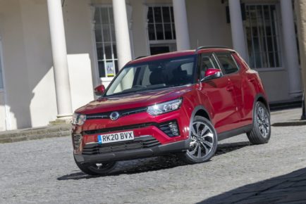 2020-SsangYong-Tivoli-facelift-36