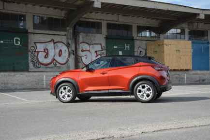 NISSAN JUKE 06