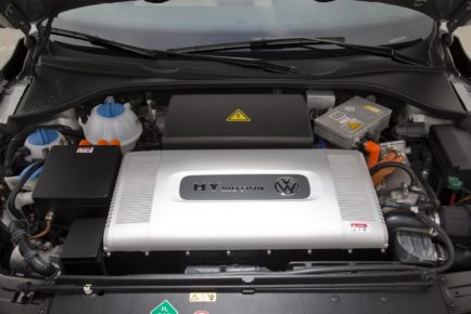vw-passat-hymotion-fuel-cell-3