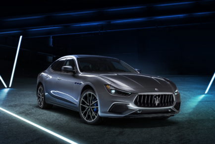 maserati-ghibli-hybrid-unveiled-4