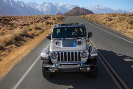 2021-jeep-wrangler-4xe-phev-11