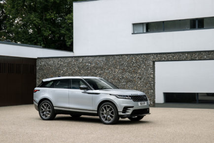 2021-Range-Rover-Velar-48