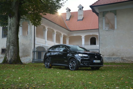 DS7 CROSSBACK 01