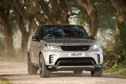 2021-Land-Rover-Discovery-23