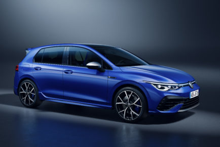 2022_Golf_R_European_model_shown--12436