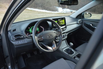 HYUNDAI i30 11