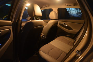 HYUNDAI i30 23