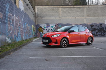 TOYOTA YARIS 29
