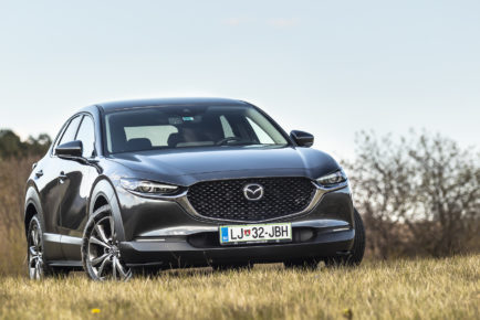 Mazda_CX-30_eSkyactivX_186_GT_Plus_001