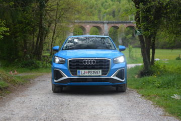 AUDI Q2 05