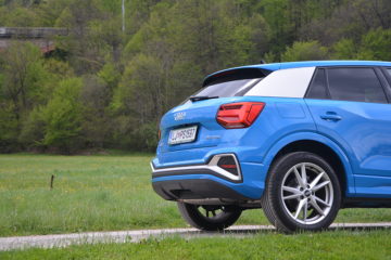 AUDI Q2 09