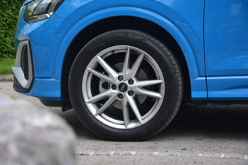 AUDI Q2 11