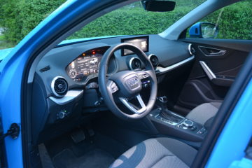 AUDI Q2 12