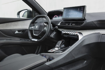 Peugeot_5008_20_BlueHDi_180_GT_12